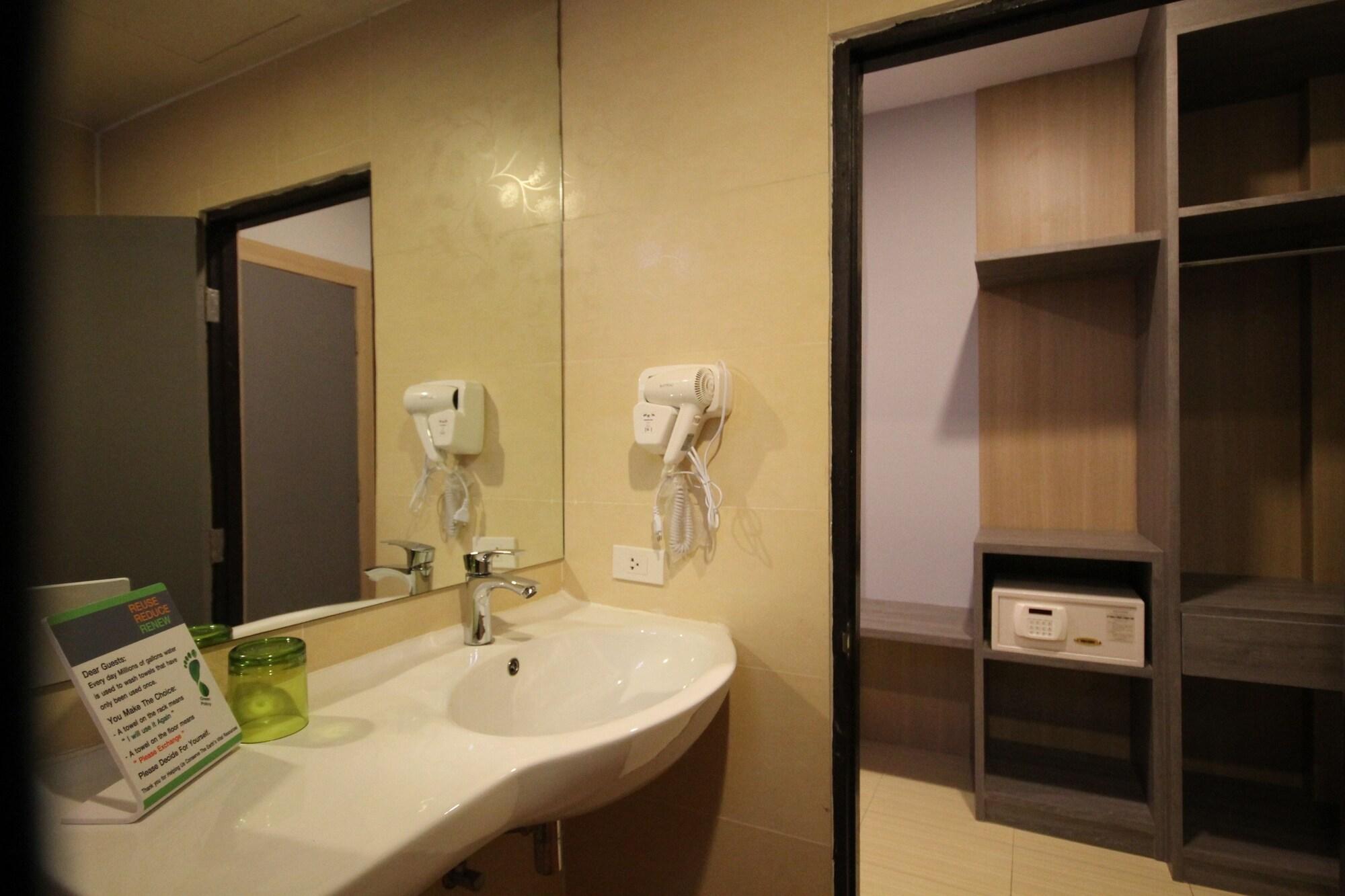 Silver Sand Suites Hotel Ao Nang Beach Esterno foto